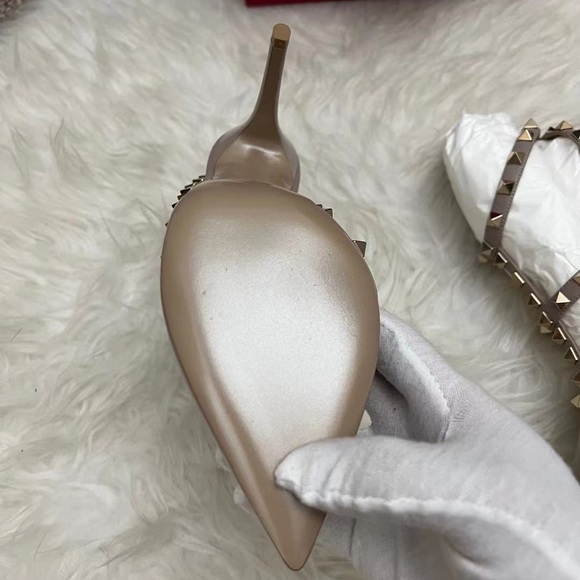 ❤️SOLD❤️Valentino rockstud slingbacks pumps 35.5 - Picture 5 of 10